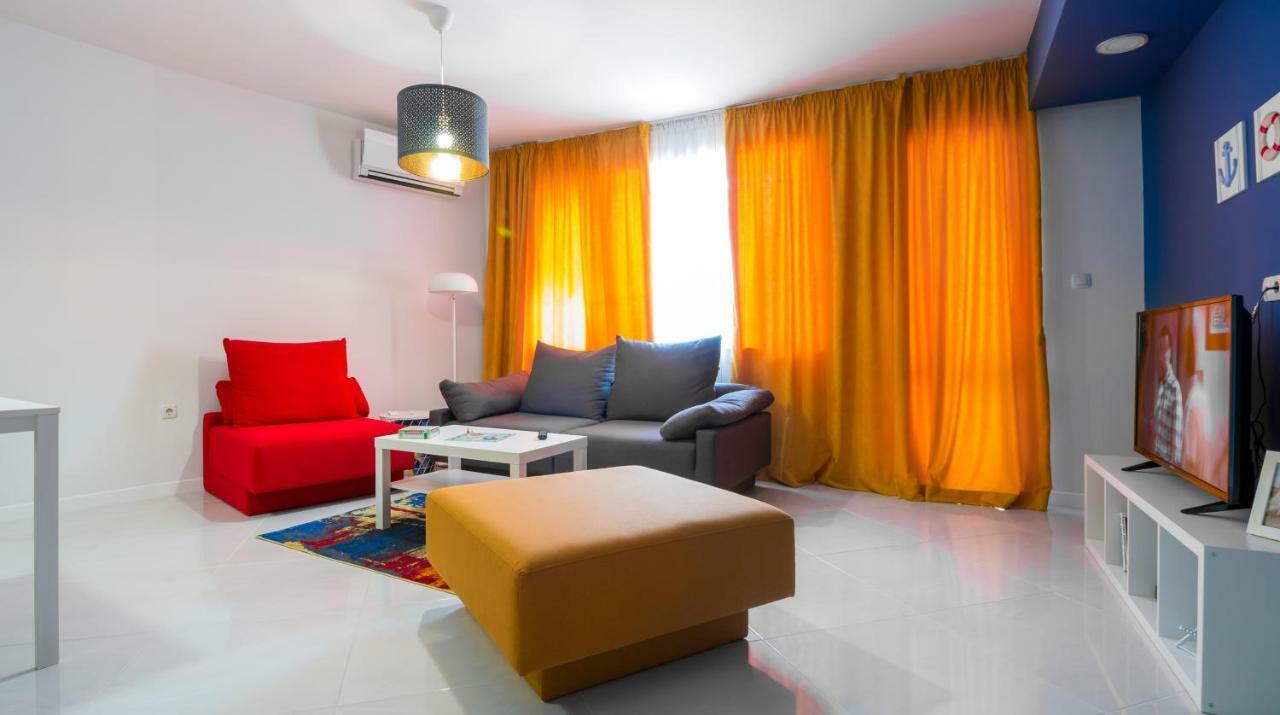Pop Your Colors - Funky And Modern 1Bdr Apt By Flat Mаnager Пловдив Екстериор снимка