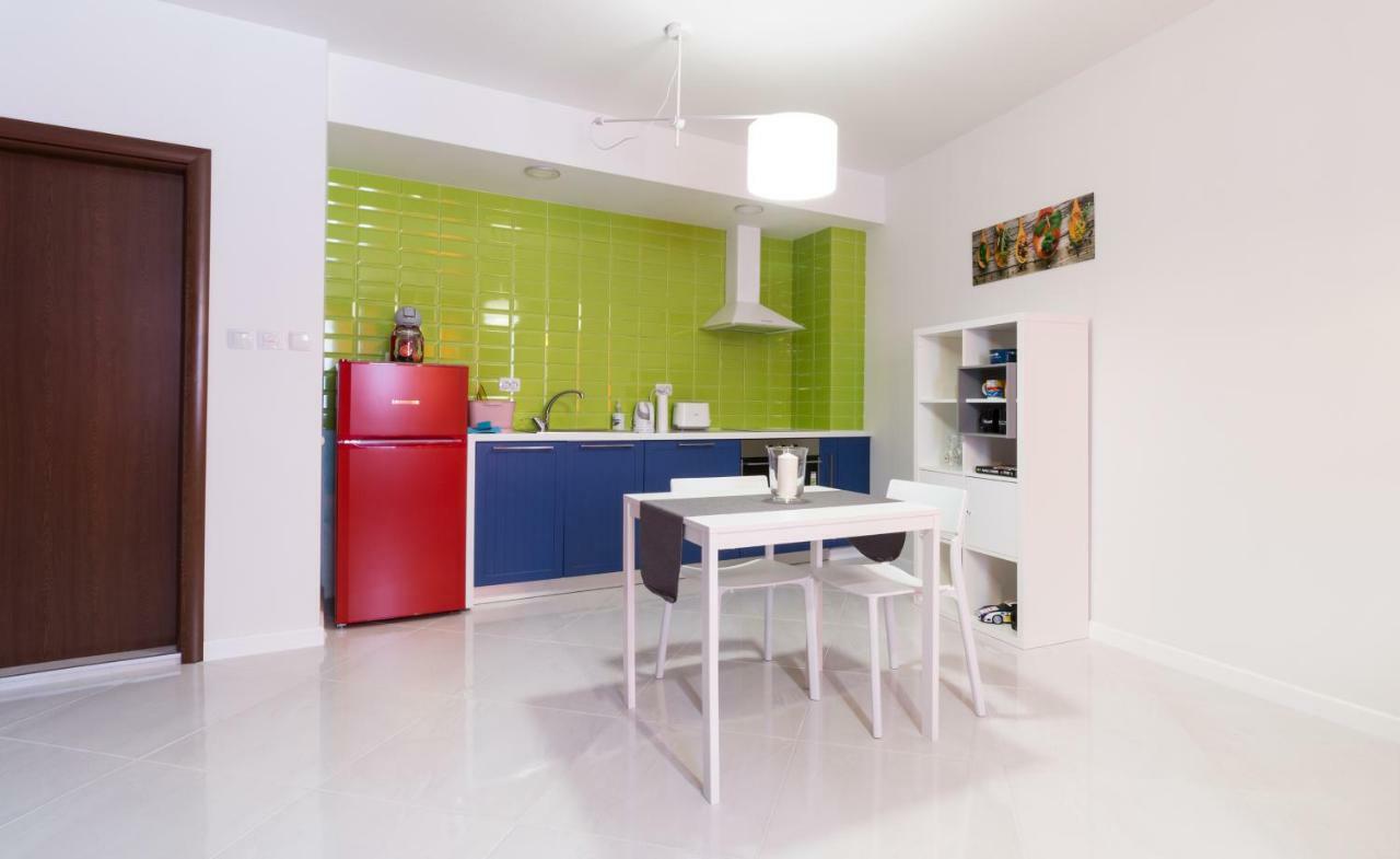 Pop Your Colors - Funky And Modern 1Bdr Apt By Flat Mаnager Пловдив Екстериор снимка